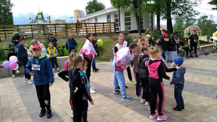 В парке имени Виктора Талалихина в воскресный день прошел 7-й большой благотворительный забег