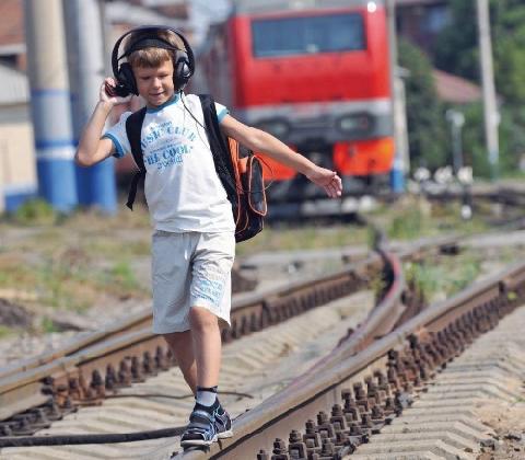 О правилах поведения детей на железной дороге напомнили жителям муниципалитета О правилах поведения детей на железной дороге напомнили жителям муниципалитета