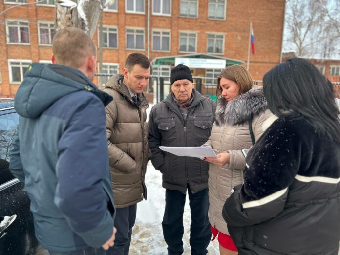 Новую детскую игровую площадку возведут на улице Халатова Новую детскую игровую площадку возведут на улице Халатова