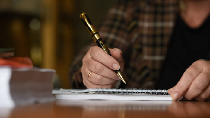 К сведению подольчан: больничные для пожилых жителей Московской области на самоизоляции продлили до 23...