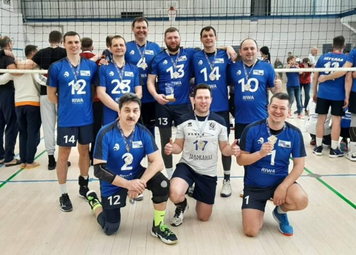 Команда волейболистов из Подольска заняла второе место на международном турнире среди ветеранов Команда волейболистов из Подольска заняла второе место на международном турнире среди ветеранов