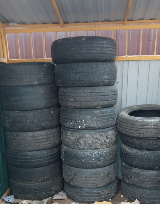 Акция по сбору и вывозу шин состоялась в микрорайоне Кузнечики Акция по сбору и вывозу шин состоялась в микрорайоне Кузнечики