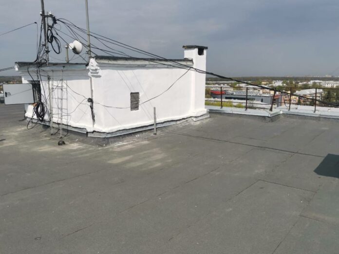 Почти 40 крыш многоквартирных домов отремонтировали с начала года в Подольске Почти 40 крыш многоквартирных домов отремонтировали с начала года в Подольске