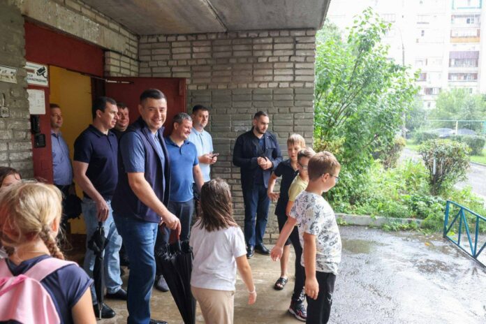 Обход в микрорайоне Кутузово провел глава Подольска Обход в микрорайоне Кутузово провел глава Подольска