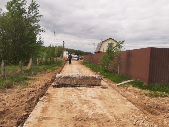 По факту незаконного строительства автомобильной дороги, Администрация Подольска обратилась в прокуратуру и суд