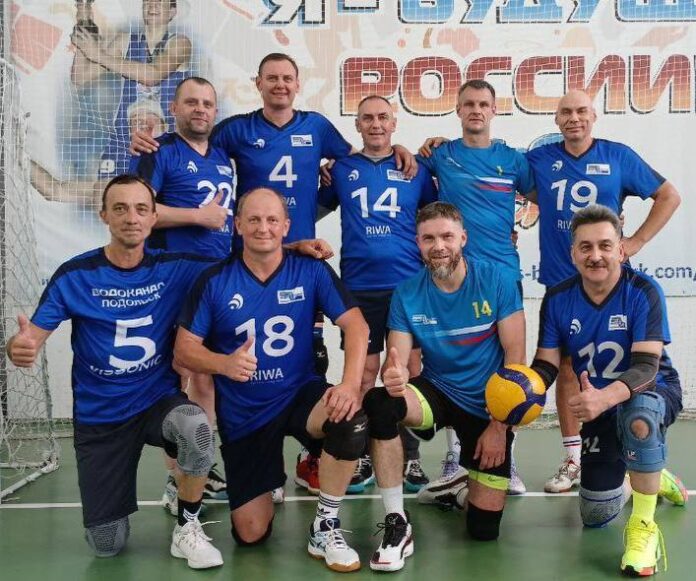 Подольские ветераны волейбола покорили Козельск