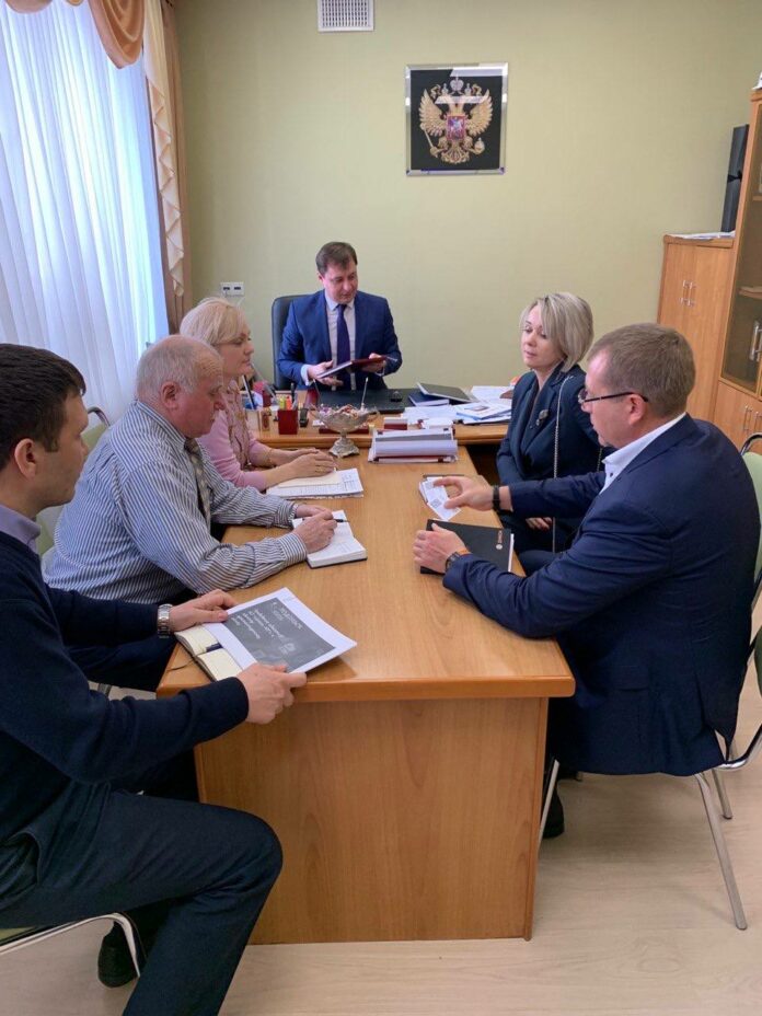 В администрации Подольска провели рабочую встречу с представителями АО «Дикси-Юг» В администрации Подольска провели рабочую встречу с представителями АО «Дикси-Юг»