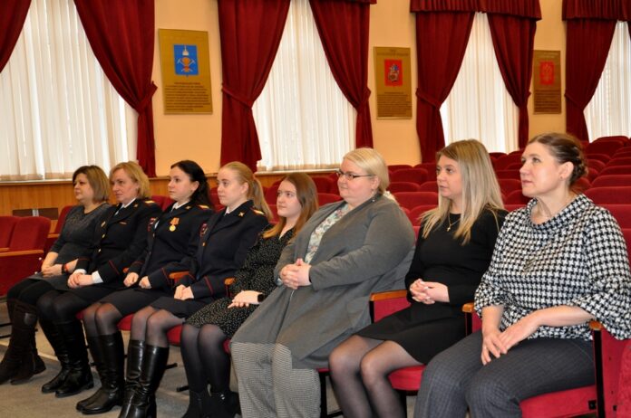 В мероприятии приняли участие начальник УМВД России по г.о. Подольск полковник полиции Александр Редькин,... В мероприятии приняли участие начальник УМВД России по г.о. Подольск полковник полиции Александр Редькин,...