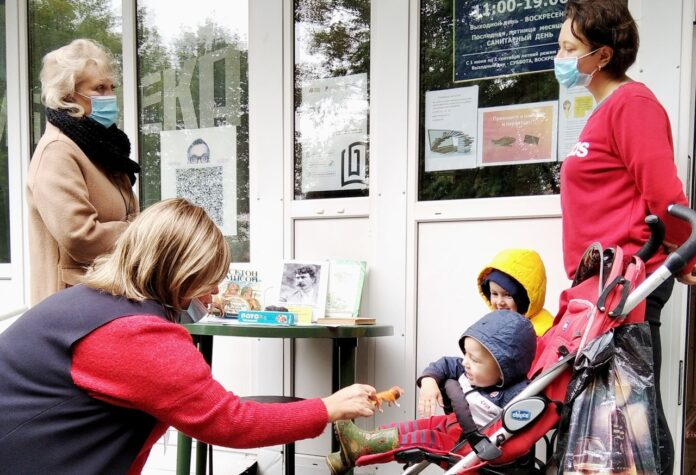 Литературно – экологическое путешествие «Тропами Э. Сетона – Томпсона» состоялось в библиотеке № 15...