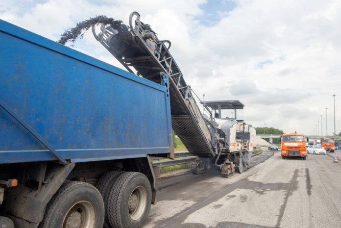 70 процентов муниципальных дорог, внесенных в план на 2021 год, отремонтировано в Большом Подольске 70 процентов муниципальных дорог, внесенных в план на 2021 год, отремонтировано в Большом Подольске