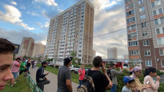 Огнеборцы устранили возгорание в микрорайоне Кузнечики Огнеборцы устранили возгорание в микрорайоне Кузнечики