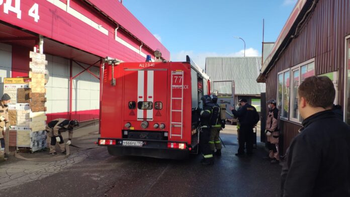 В Подольске состоялись пожарно-тактические учения в торговом центре «Елисаветинский»