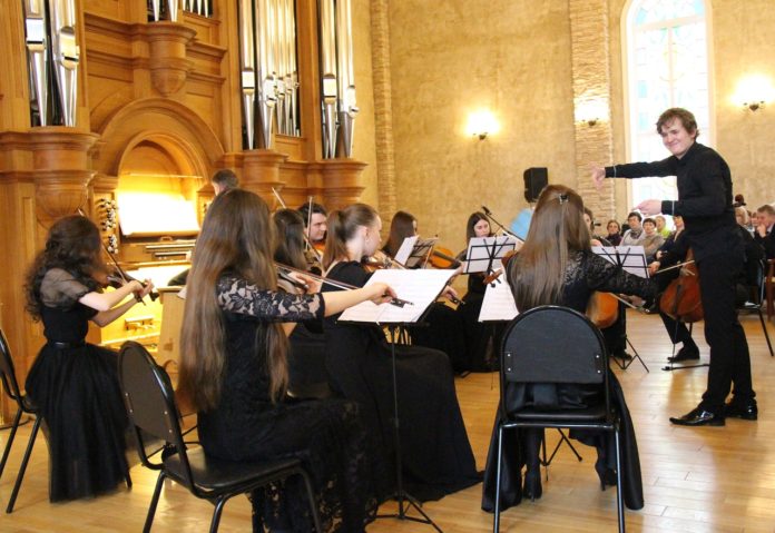 Концерт «Великие страницы классической музыки» состоялся в КПЦ «Дубровицы» Концерт «Великие страницы классической музыки» состоялся в КПЦ «Дубровицы»