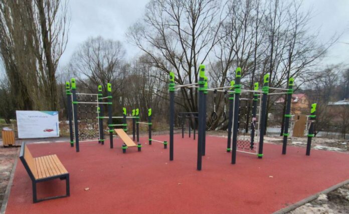В Подольске продолжается модернизация детских игровых и спортплощадок В Подольске продолжается модернизация детских игровых и спортплощадок