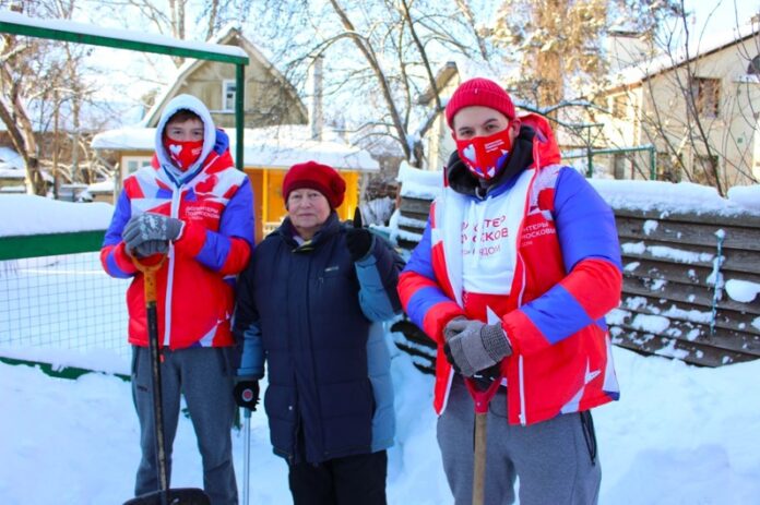 Подольские волонтеры могут принять участие в Подмосковной акции “Уберем это вместе 2022” Подольские волонтеры могут принять участие в Подмосковной акции “Уберем это вместе 2022”