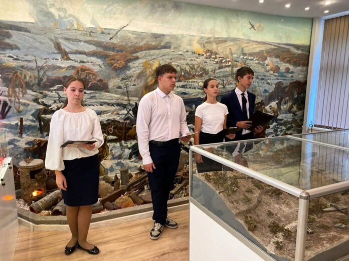 Памятные мероприятия проходят в гимназии имени Подольских курсантов Памятные мероприятия проходят в гимназии имени Подольских курсантов