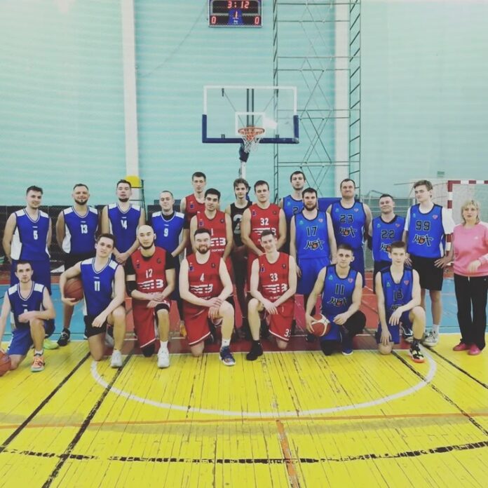 В СК Подолье прошел открытый турнир по баскетболу среди мужских команд, посвящённый Дню защитника...