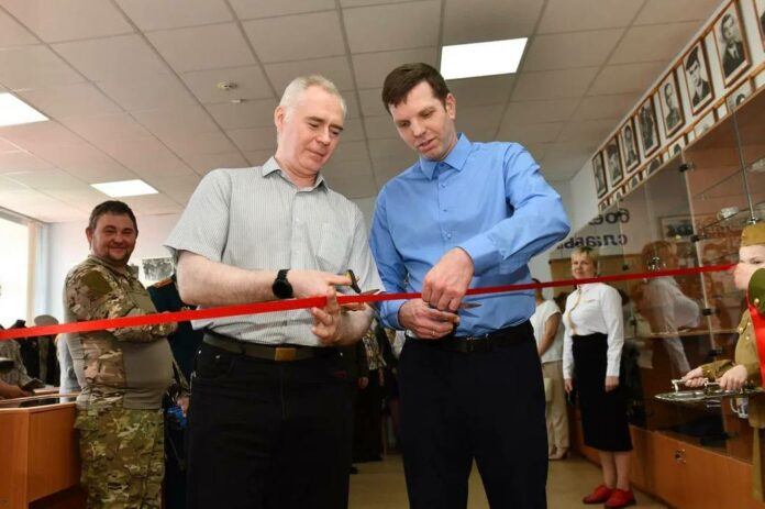 Более сотни экспонатов передали поисковики в школьный музей в Подольске Более сотни экспонатов передали поисковики в школьный музей в Подольске