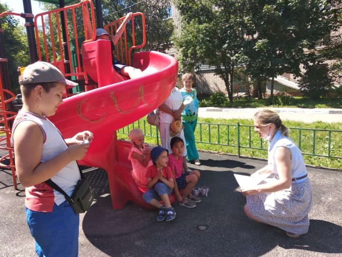 В библиотеке №27 провели игровую программу «Великое чудо семья» В библиотеке №27 провели игровую программу «Великое чудо семья»