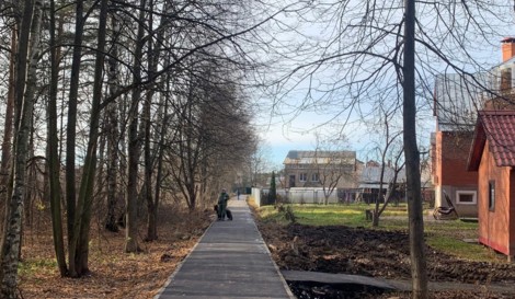 Капитальный ремонт тротуара от улицы Победы до улицы Зеленой в Климовске завершен Капитальный ремонт тротуара от улицы Победы до улицы Зеленой в Климовске завершен