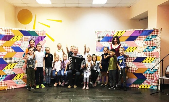 В ДК «Надежда» прошел фольклорный праздник В ДК «Надежда» прошел фольклорный праздник