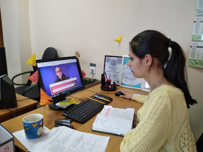 Представители Молодежного центра “Максимум” приняли участие в “Интеллектуальном диктанте” Представители Молодежного центра “Максимум” приняли участие в “Интеллектуальном диктанте”