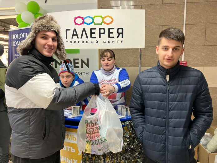 Более 50 тонн гуманитарной помощи нашим защитникам собрали жители Подольска 4 марта Более 50 тонн гуманитарной помощи нашим защитникам собрали жители Подольска 4 марта