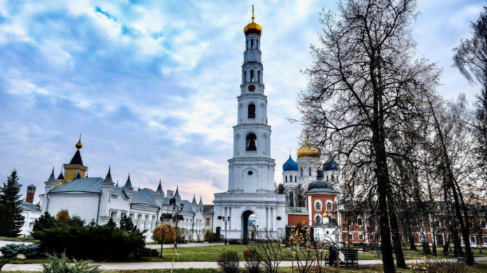 Информируем подольчан: жителям Московской области рекомендованно временно не посещать храмы и мечети