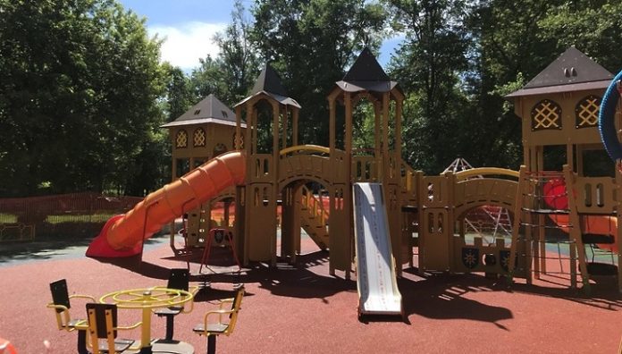 На радость детям и взрослым На радость детям и взрослым