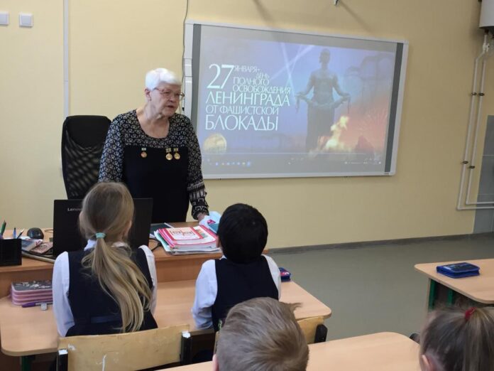 Классные часы, посвященные теме блокады Ленинграда прошли в подольской школе № 5 Классные часы, посвященные теме блокады Ленинграда прошли в подольской школе № 5