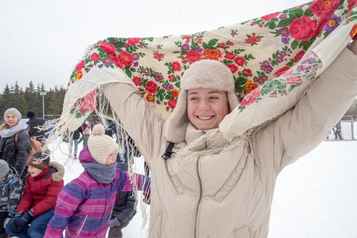«Зимушку провожаем, веселимся, не скучаем!»: праздник Масленицы состоялся в ФСК «Заречье» Климовска «Зимушку провожаем, веселимся, не скучаем!»: праздник Масленицы состоялся в ФСК «Заречье» Климовска
