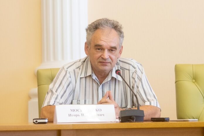 Смотрите, вникайте, голосуйте!