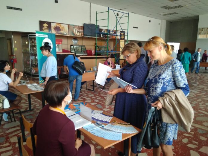 Более пятисот человек посетили ярмарку вакансий в Подольске