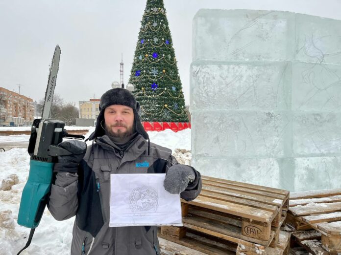 Ледовые скульпторы приступили к созданию сказочных фигур в сквере Поколений Подольска Ледовые скульпторы приступили к созданию сказочных фигур в сквере Поколений Подольска