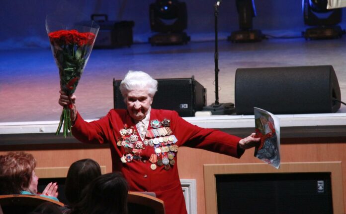 Легендарная Мария Михайловна Рохлина приняла участие в работе жюри конкурса в Подольске Легендарная Мария Михайловна Рохлина приняла участие в работе жюри конкурса в Подольске