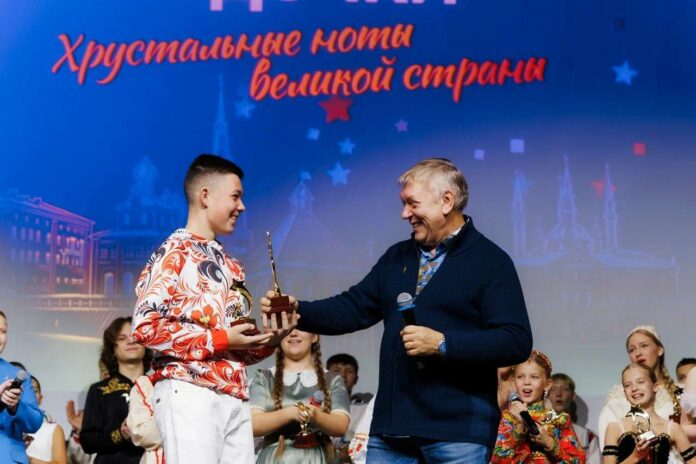 Георгий Устинов из Подольска – победитель Всероссийского конкурса «Хрустальные звездочки» Георгий Устинов из Подольска – победитель Всероссийского конкурса «Хрустальные звездочки»