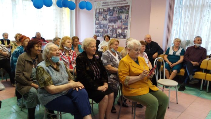 Концерт хора русской песни состоялся в социально-оздоровительном центре «Надежда» Концерт хора русской песни состоялся в социально-оздоровительном центре «Надежда»