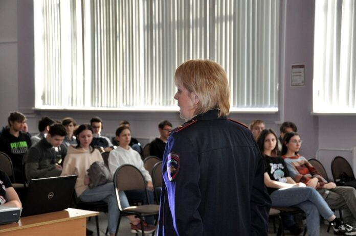 В Подольске провели профилактическую акцию «С наркотиками не по пути!»