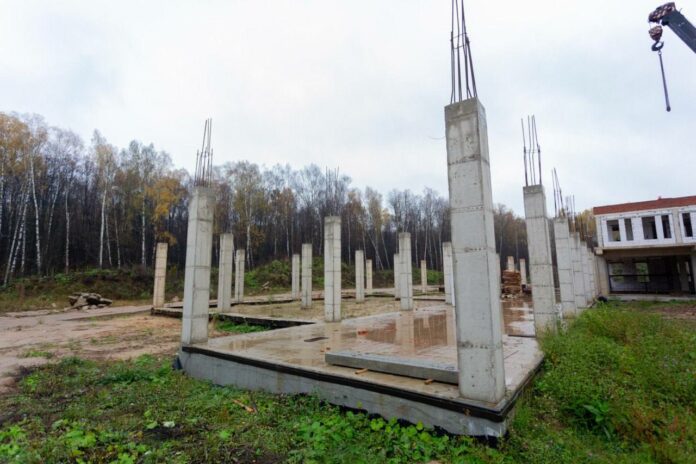 Строительство школы на 350 мест в ЖК «Каскад Парк» находится на особом контроле Строительство школы на 350 мест в ЖК «Каскад Парк» находится на особом контроле