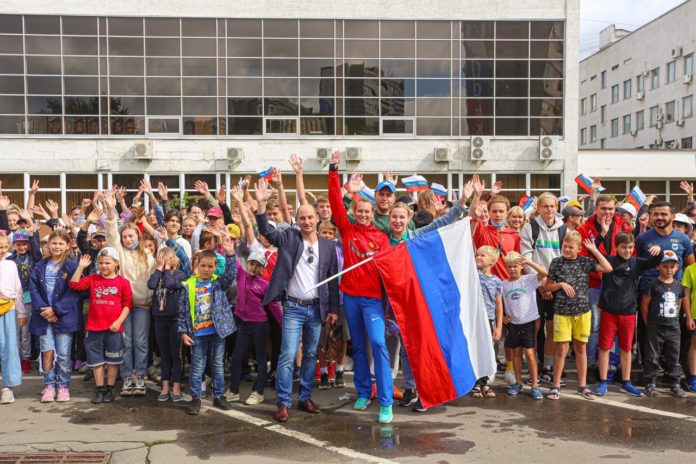 Во Дворце молодежи прошел кросс-марафон «Сильная Россия» Во Дворце молодежи прошел кросс-марафон «Сильная Россия»