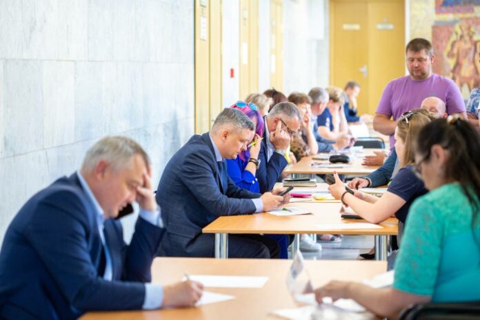 В Подольске продолжается работа «выездной администрации» В Подольске продолжается работа «выездной администрации»