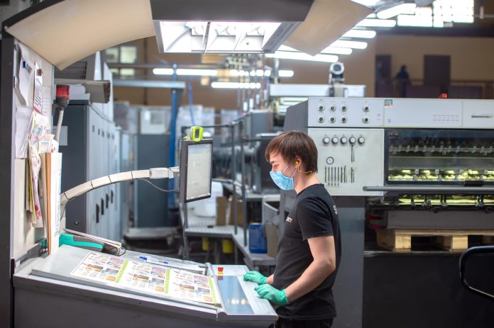 Соблюдение мер безопасности рабочих мест на предприятиях проверяют в Большом Подольске