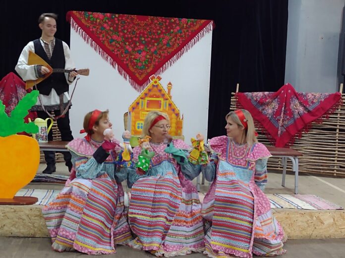 Праздник семейного клуба «Кенгуру» прошёл В ДК «ЗИО»