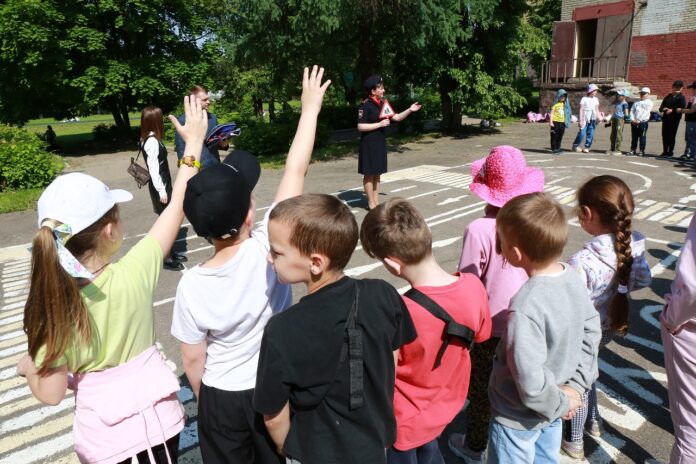 В г.о. Подольск состоялся танцевальный флешмоб в поддержку пеших участников дорожного движения В г.о. Подольск состоялся танцевальный флешмоб в поддержку пеших участников дорожного движения