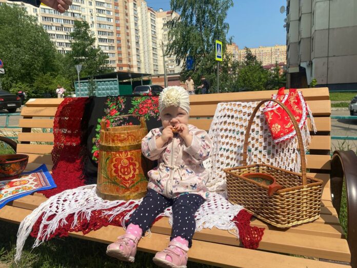 Уличный праздник в честь Дня славянской письменности и культуры провели в Подольске Уличный праздник в честь Дня славянской письменности и культуры провели в Подольске