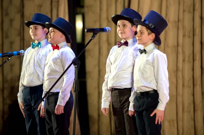 Торжественный вечер, посвященный Международному женскому дню, состоялся в Концертном зале администрации 6 марта Торжественный вечер, посвященный Международному женскому дню, состоялся в Концертном зале администрации 6 марта