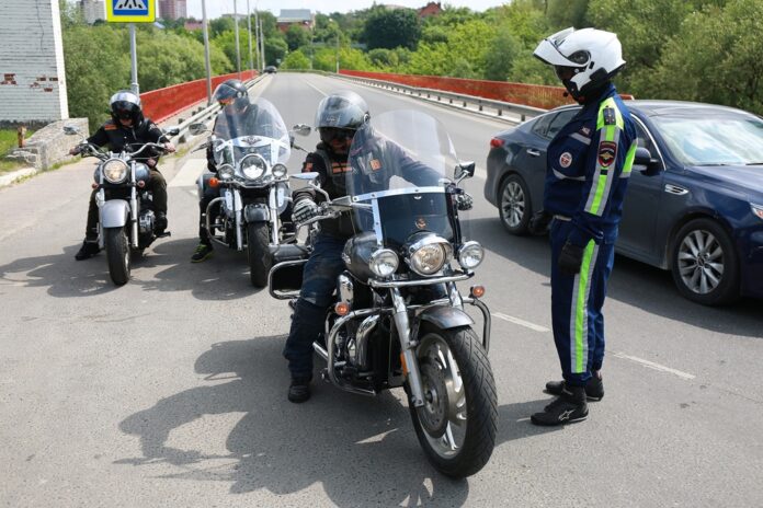 В Подмосковье проходят регулярные рейды по мототехнике В Подмосковье проходят регулярные рейды по мототехнике