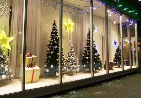 Смотр-конкурс на лучшее оформление объектов потребительского рынка в Новому году проходит в округе Смотр-конкурс на лучшее оформление объектов потребительского рынка в Новому году проходит в округе