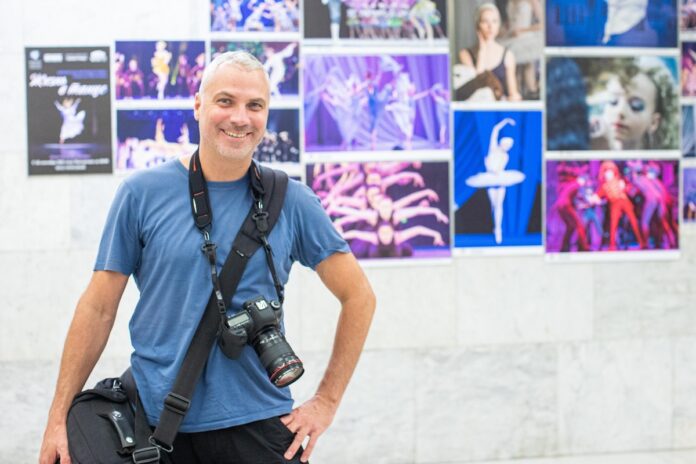 Тематическая выставка подольского фотографа Кирилла Шутилина открылась в ДК «Октябрь» Тематическая выставка подольского фотографа Кирилла Шутилина открылась в ДК «Октябрь»