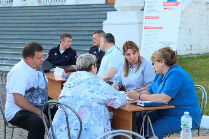 Выездная администрация Подольска 4 июня приехала в Дубровицы